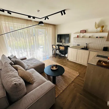 Apartment Hill 2 *